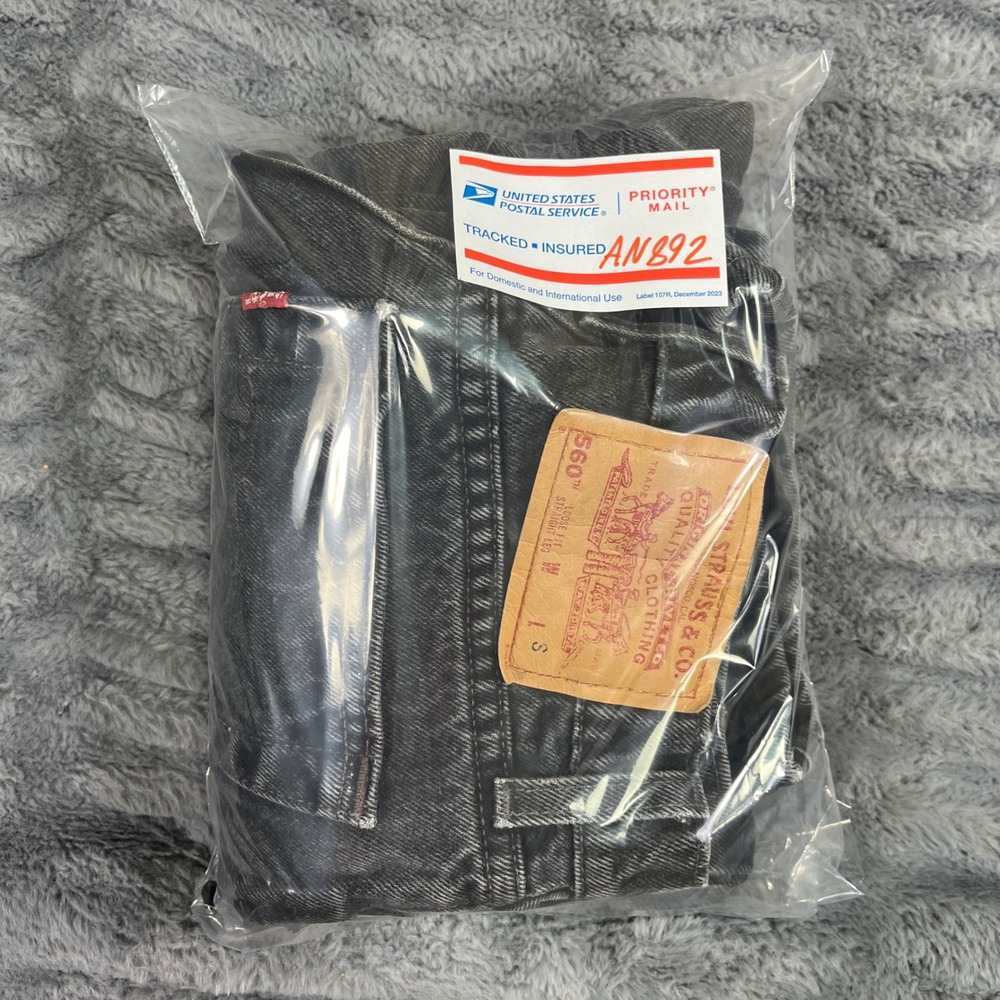 Vintage Levis 560 Loose Fit Straight Leg Jeans Black Made in USA 90s Womens 3 S - Picture 8 of 8